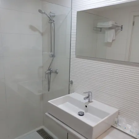 Oleander Hotel 3*