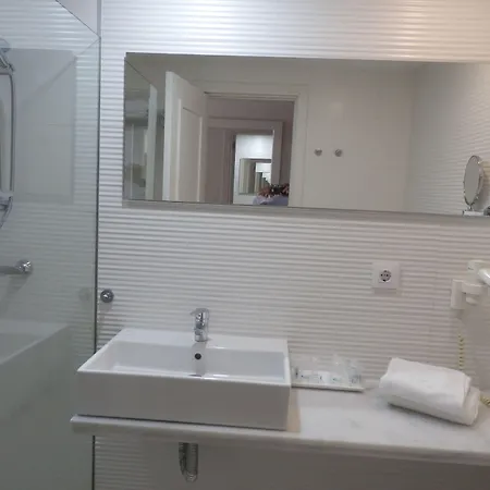 Oleander Hotel