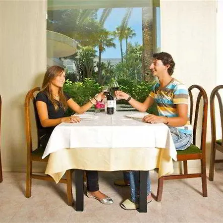 Oleander Hotel